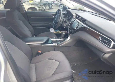 2018 Toyota Camry Le из США, поврежденный, VIN 4T1B11HK6JU078287